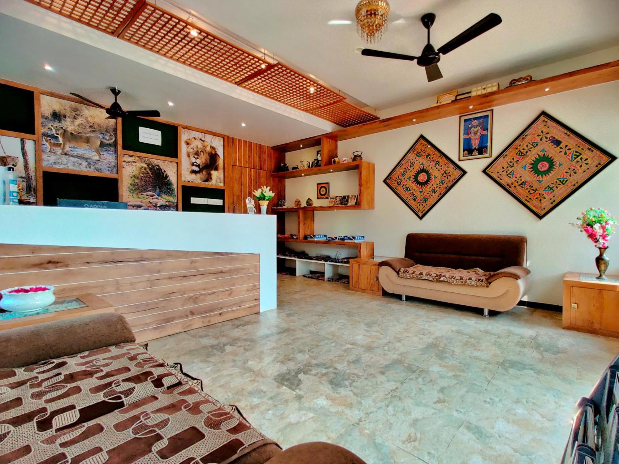 Lion Signature Family Resort Sasan Gir Buitenkant foto